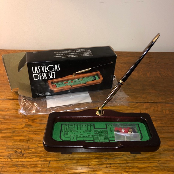 Vintage Las Vegas Craps Desk Set - Picture 5 of 9